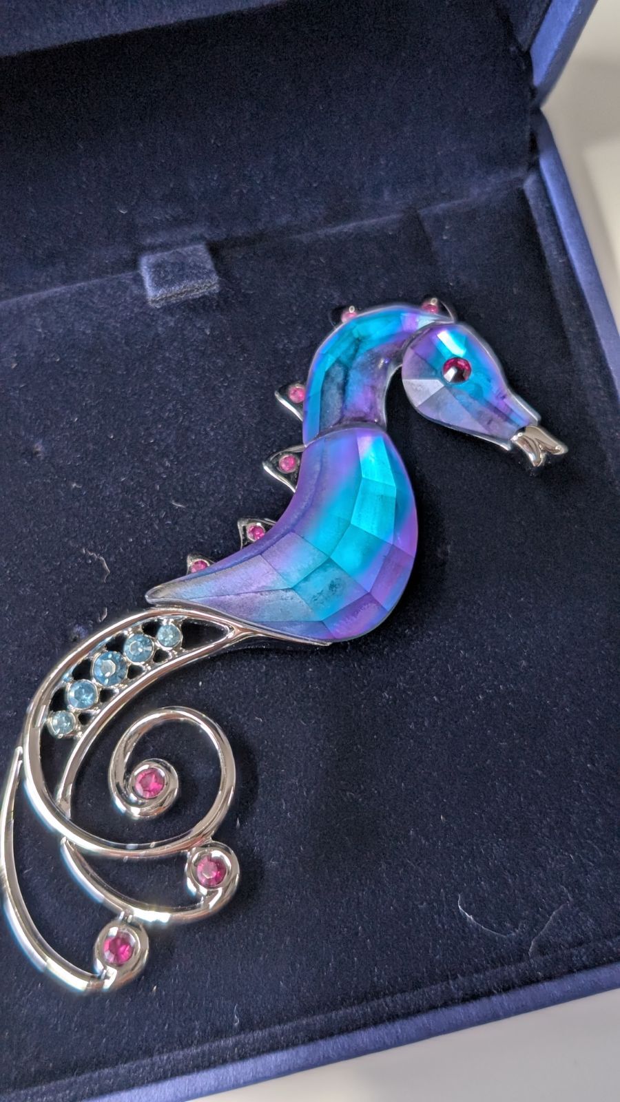 SWAROVSKI スワロフスキー タツノオトシゴ ブローチ クリスタル