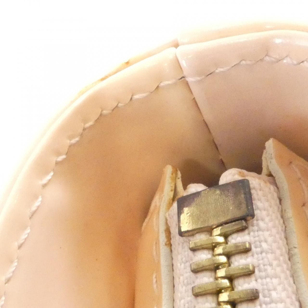 ヴェルニ ヒューストン