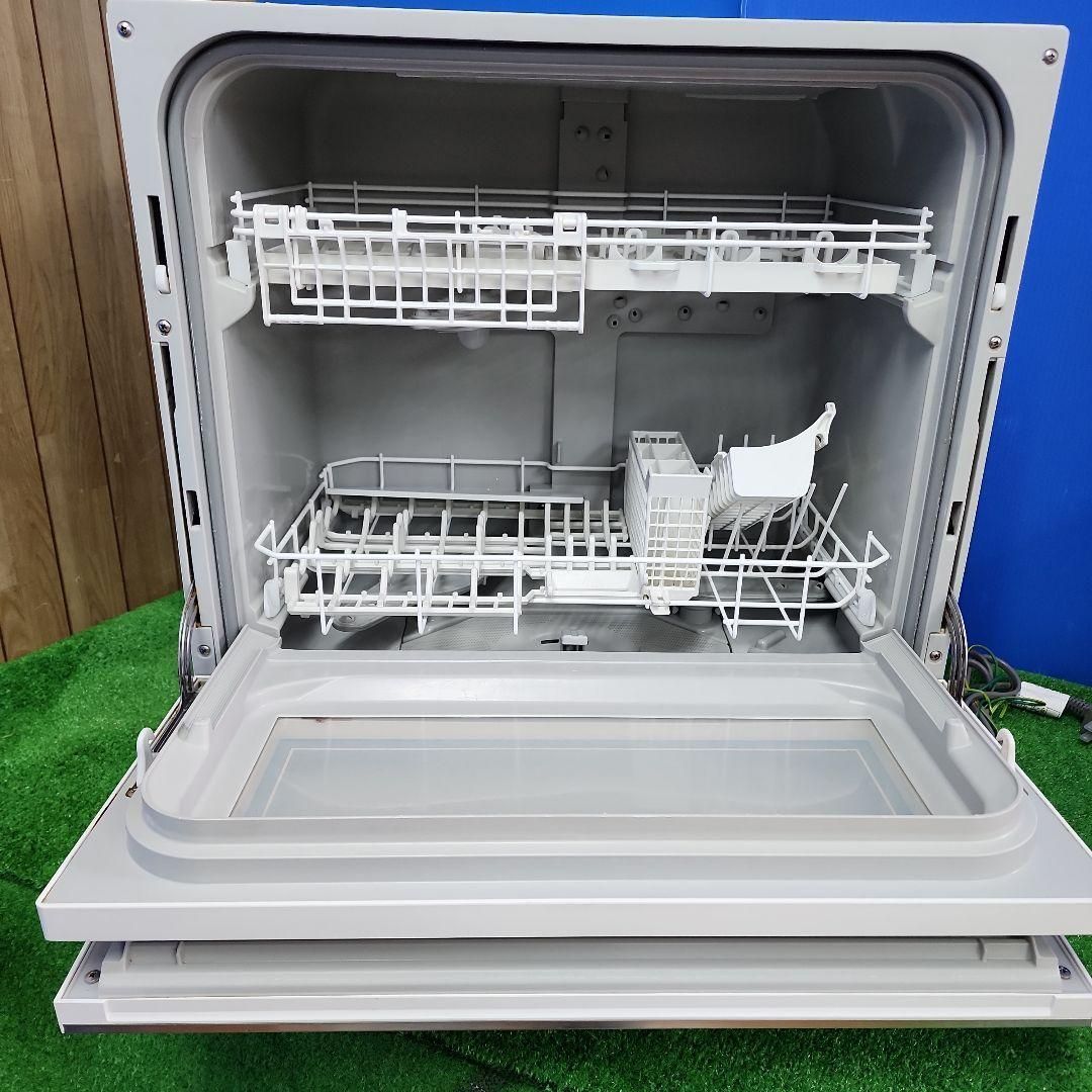 M466 パナソニック食器洗い乾燥機 NP-TZ200 保証付き 送料無料 2510