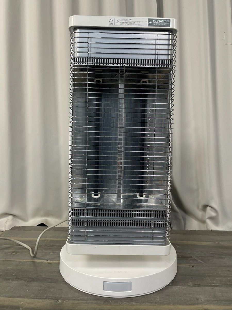 XA22 ダイキン 遠赤外線暖房機 セラムヒート ERFT11YS 21年製 ストーブ カーボン ヒーター 神奈川県秦野市 A1