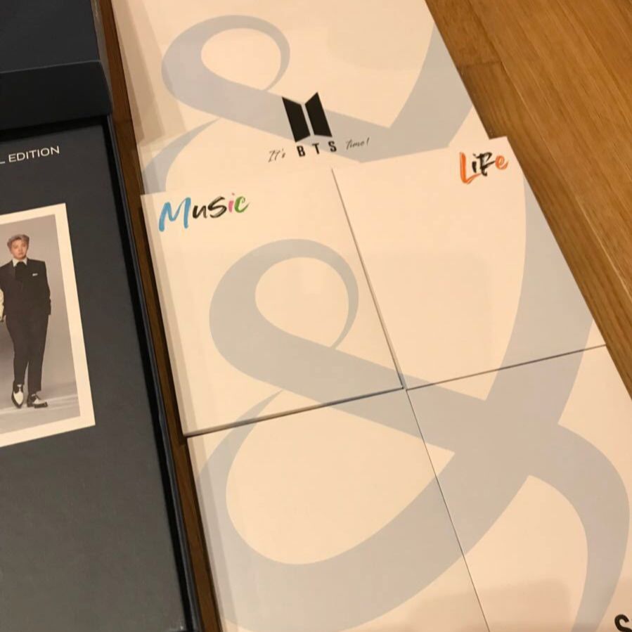 THE FACT BTS PHOTOBOOK 写真集 クリアファイル ジン - メルカリ