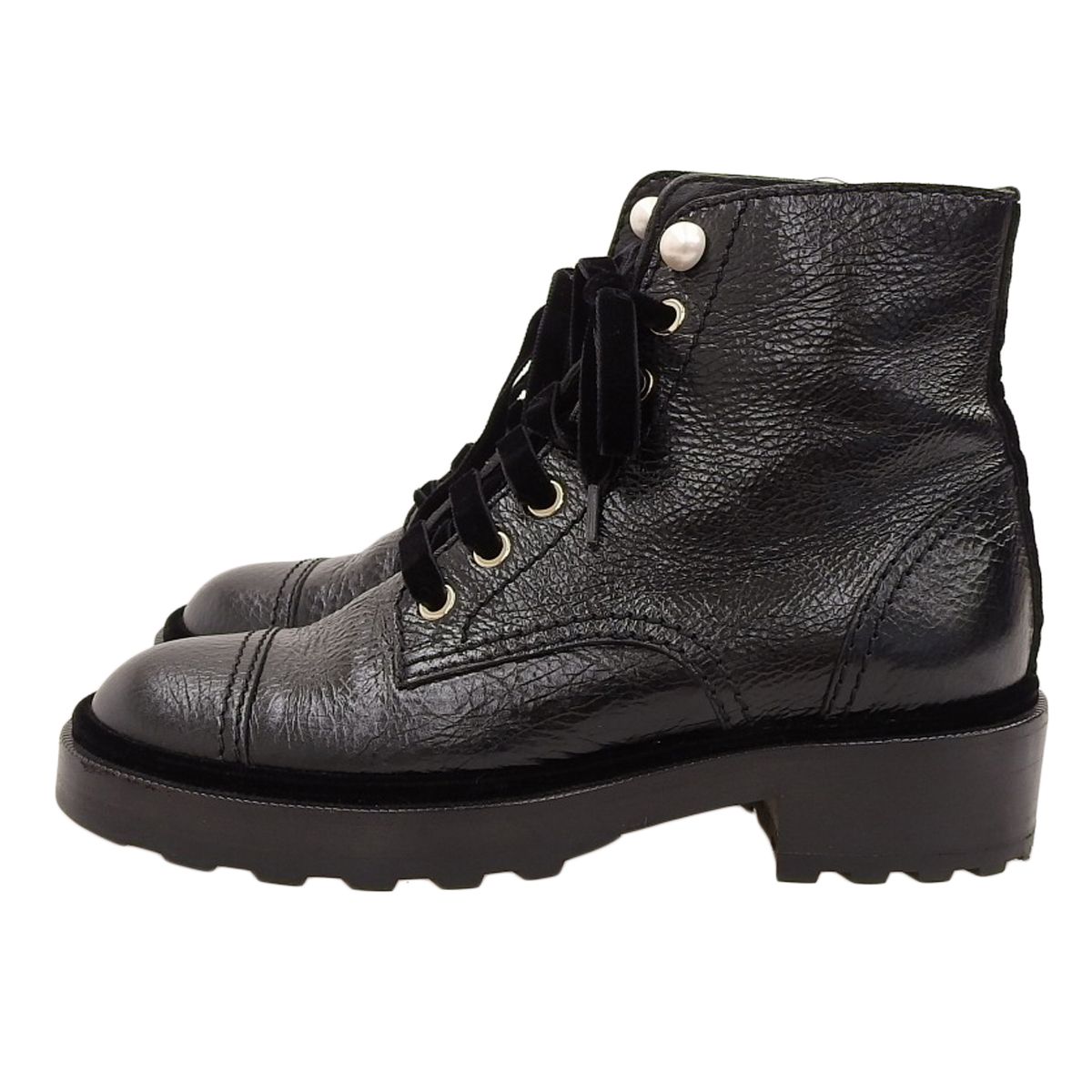 CHANEL シャネル ベロアココマーク パール付き レースアップブーツ ブーツ 編み上げ 靴 アパレル 36 レザー ベロア ベルベット フェイクパール ブラック黒 シャンパンゴールド金具 レディース アラモード