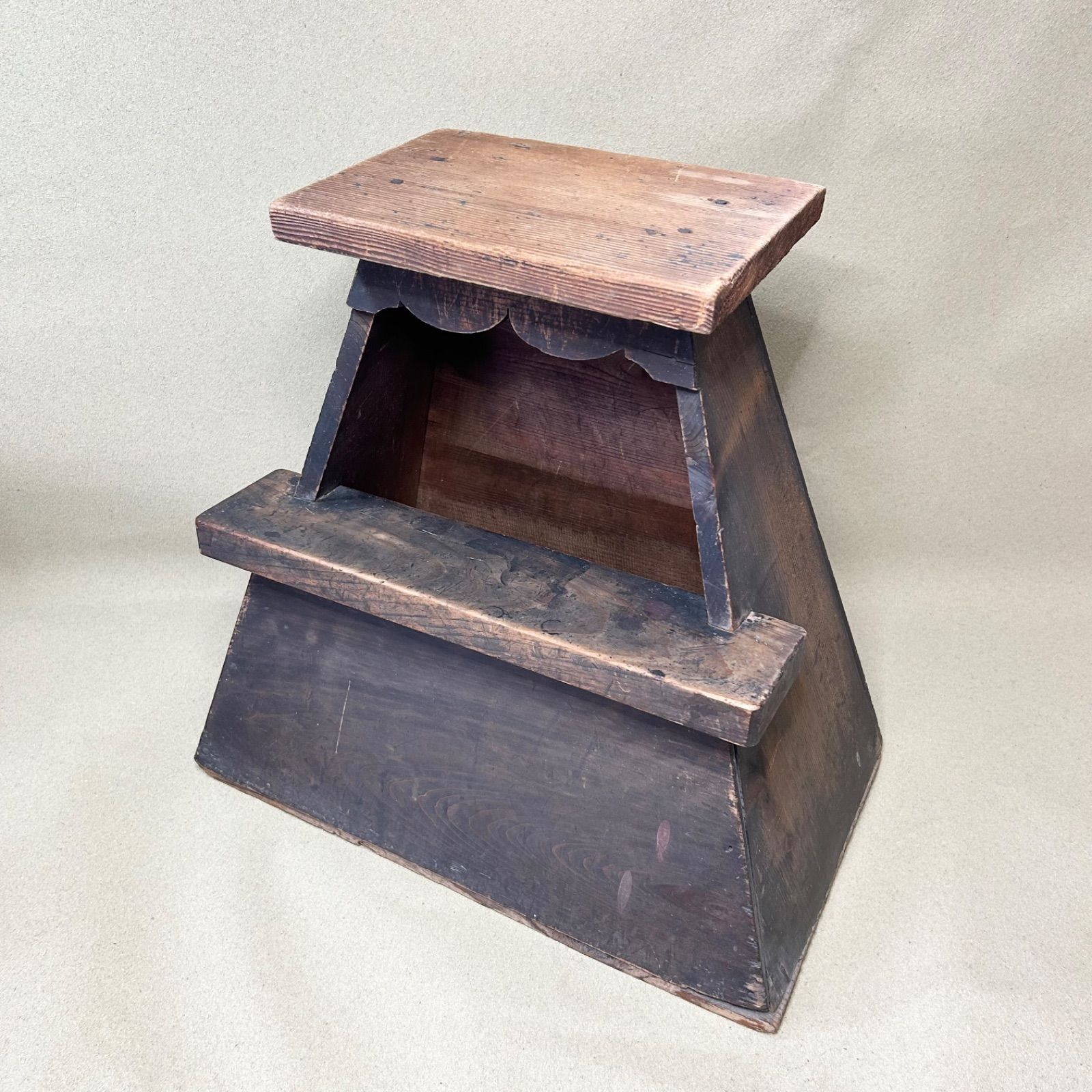 ◇昭和レトロ アンティーク 古い 木製家具 踏台 腰掛け 椅子 スツール