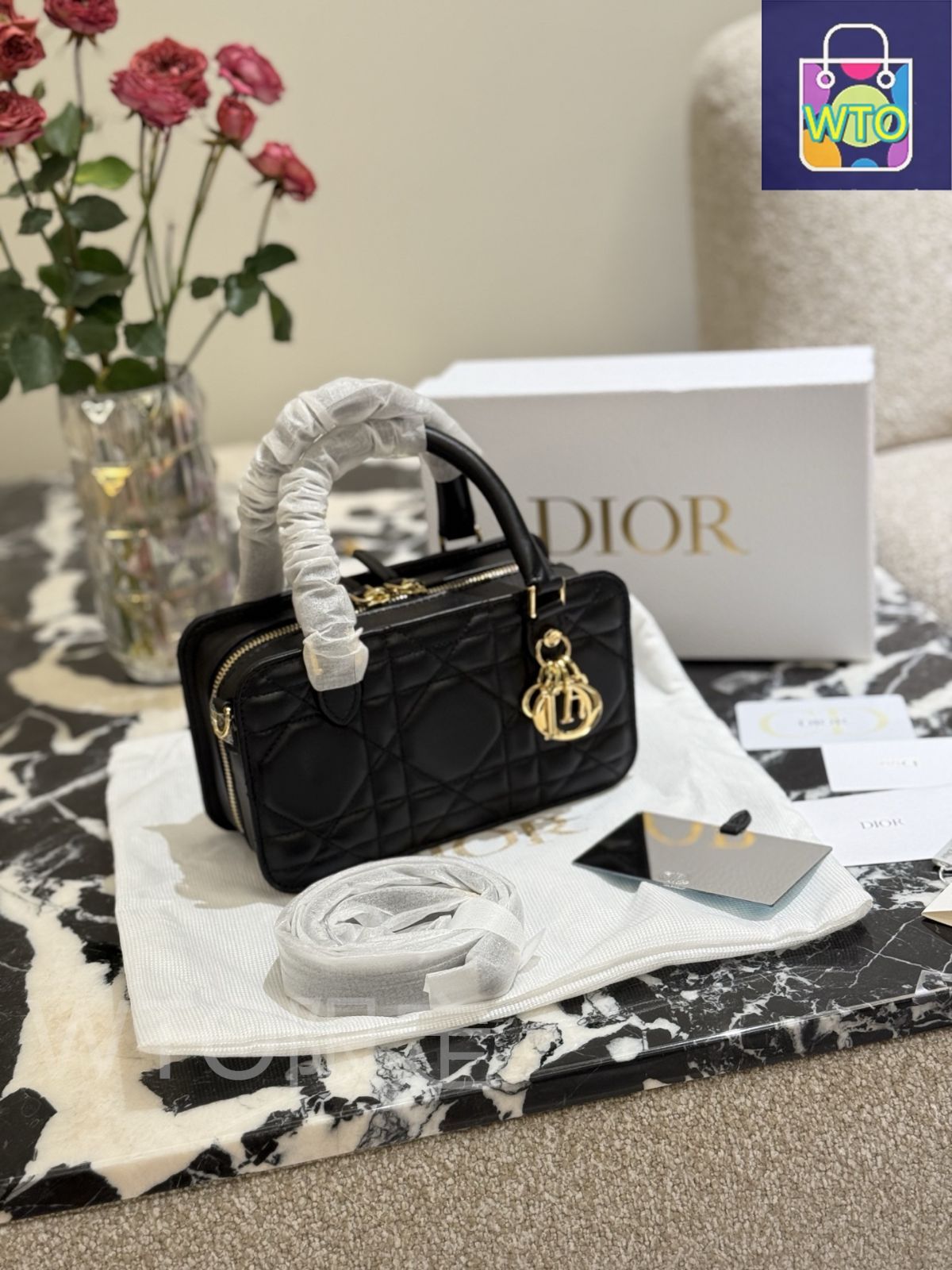 【パーティーシーンにも活躍】Dior ミニドクターバッグ DIOR | Miss Montaigne ミニバッグ ディオール オブリーク ジャ