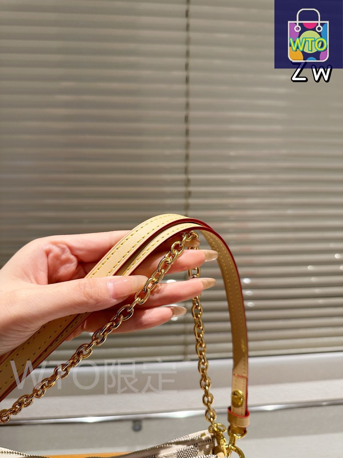 送料込◆希少品♪【LOUIS VUITTON】ループ ホーボー モノグラム ループ モノグラム｜ルイ・ヴィトン 公式サイト - M81098