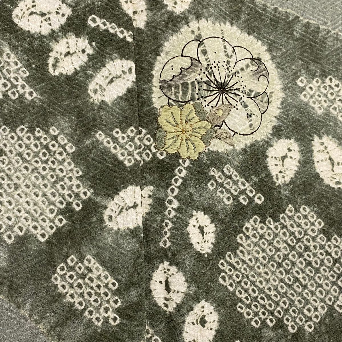 付下げ 身丈164.5cm 裄丈64.5cm M 袷 辻が花柄 流水 刺繍 絞り