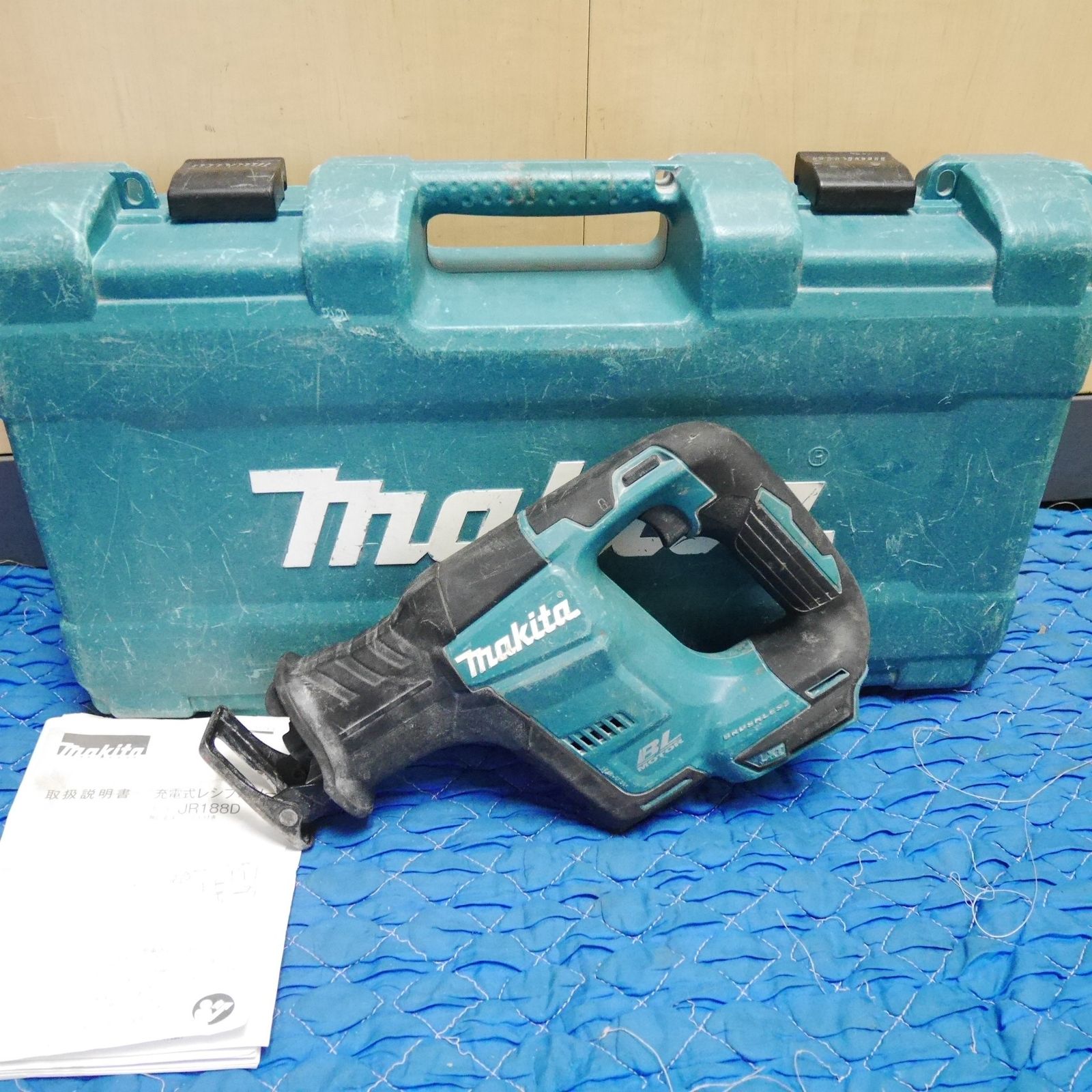 送料無料 マキタ 充電式 レシプロソー JR188D 電動 工具 切断機 セーバソー セーバーソー makita 本体のみ