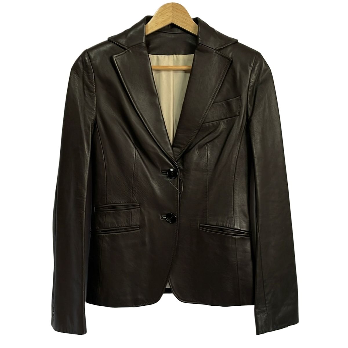 Kiton(キートン) ジャケット サイズ40 M レディース美品