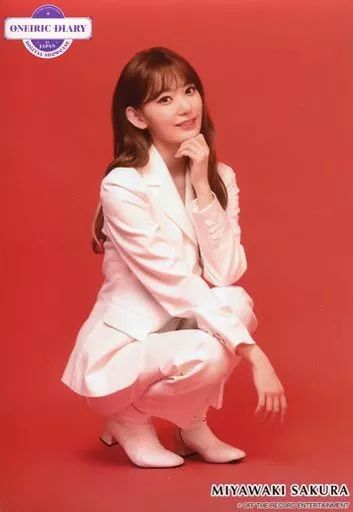 IZ*ONE アイズワン　宮脇咲良　生写真　まとめ売り IZ*ONE アイズワン 宮脇咲良 生写真 まとめ売り - メルカリ
