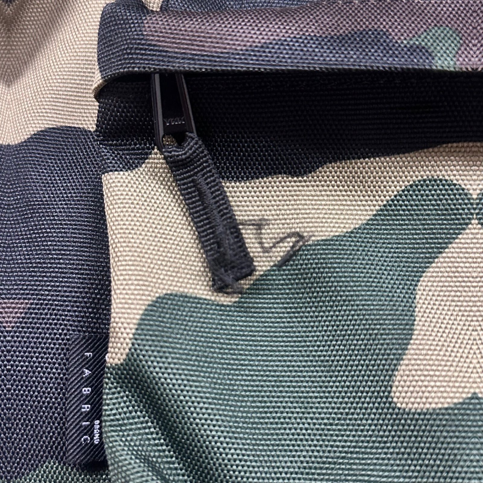 STUSSY 迷彩リュック バックパック カバン 鞄 カモフラ柄 刺繍ロゴ