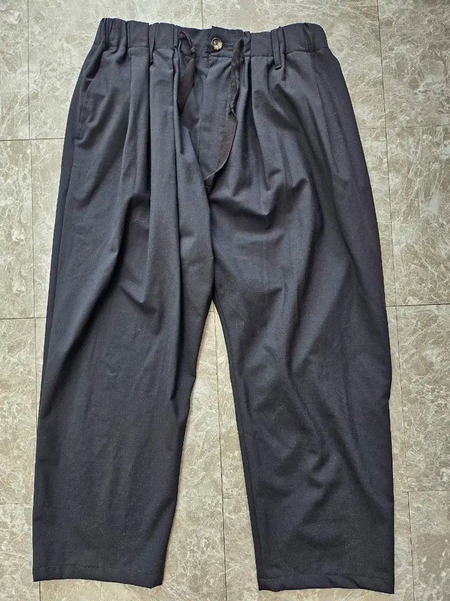 シラージュ ワイド パンツ ブラック