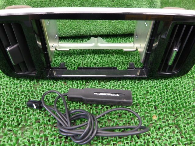 9インチメモリーナビゲーション VXM-185VFNi