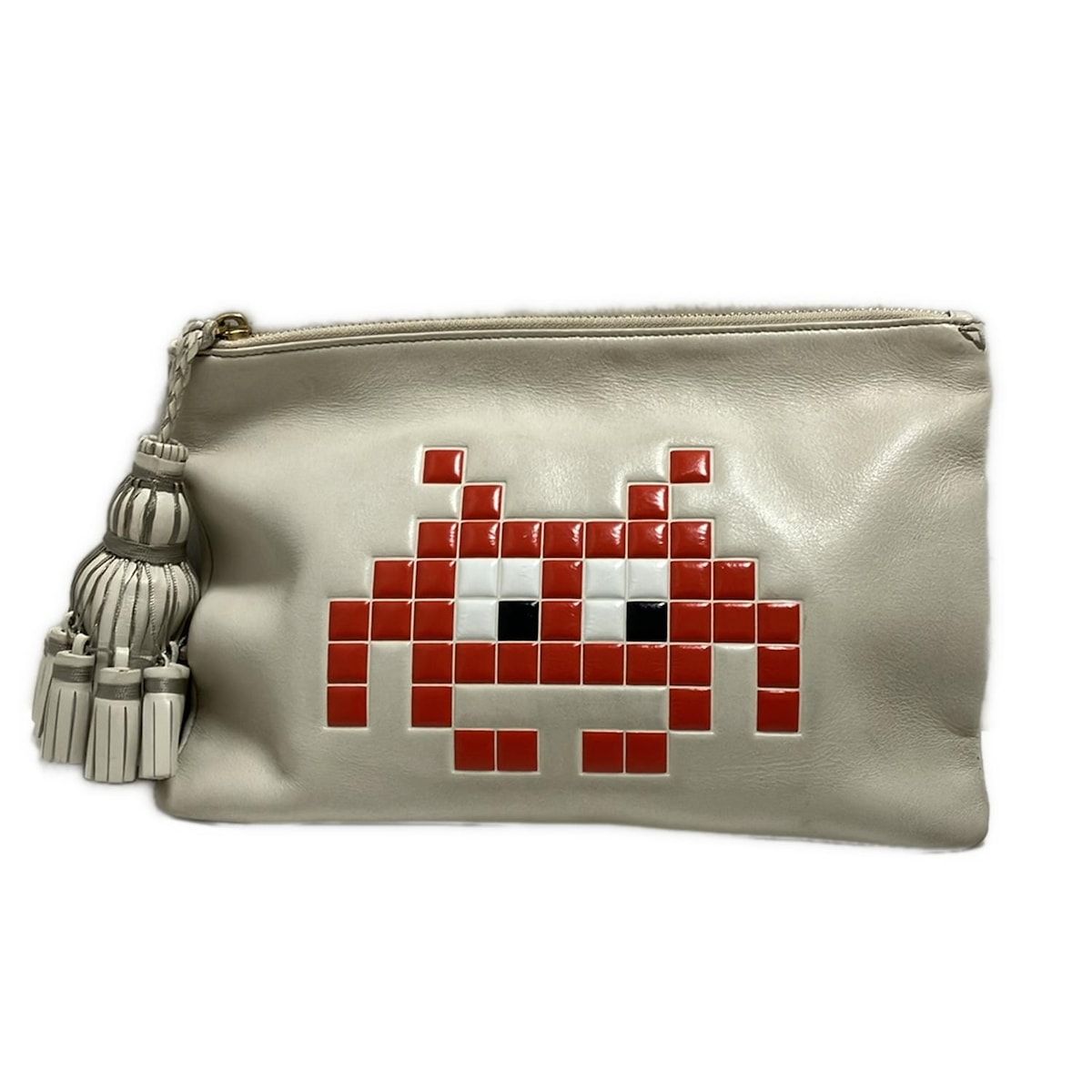 Anya Hindmarch アニヤハインドマーチ クラッチバッグ - アイボリー×オレンジ×黒 スペースインベーダーコレクション レザー