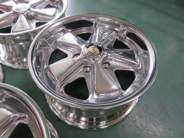 新品 VW ポルシェアロイ FUCHS15X5.5 5H130 2本 センター４ 新品 ポルシェアロイ FUCHS 15X7J 5H 114.3 +25 4本 ハンド