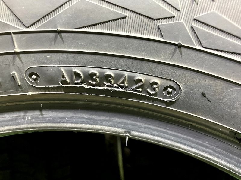 スタッドレス