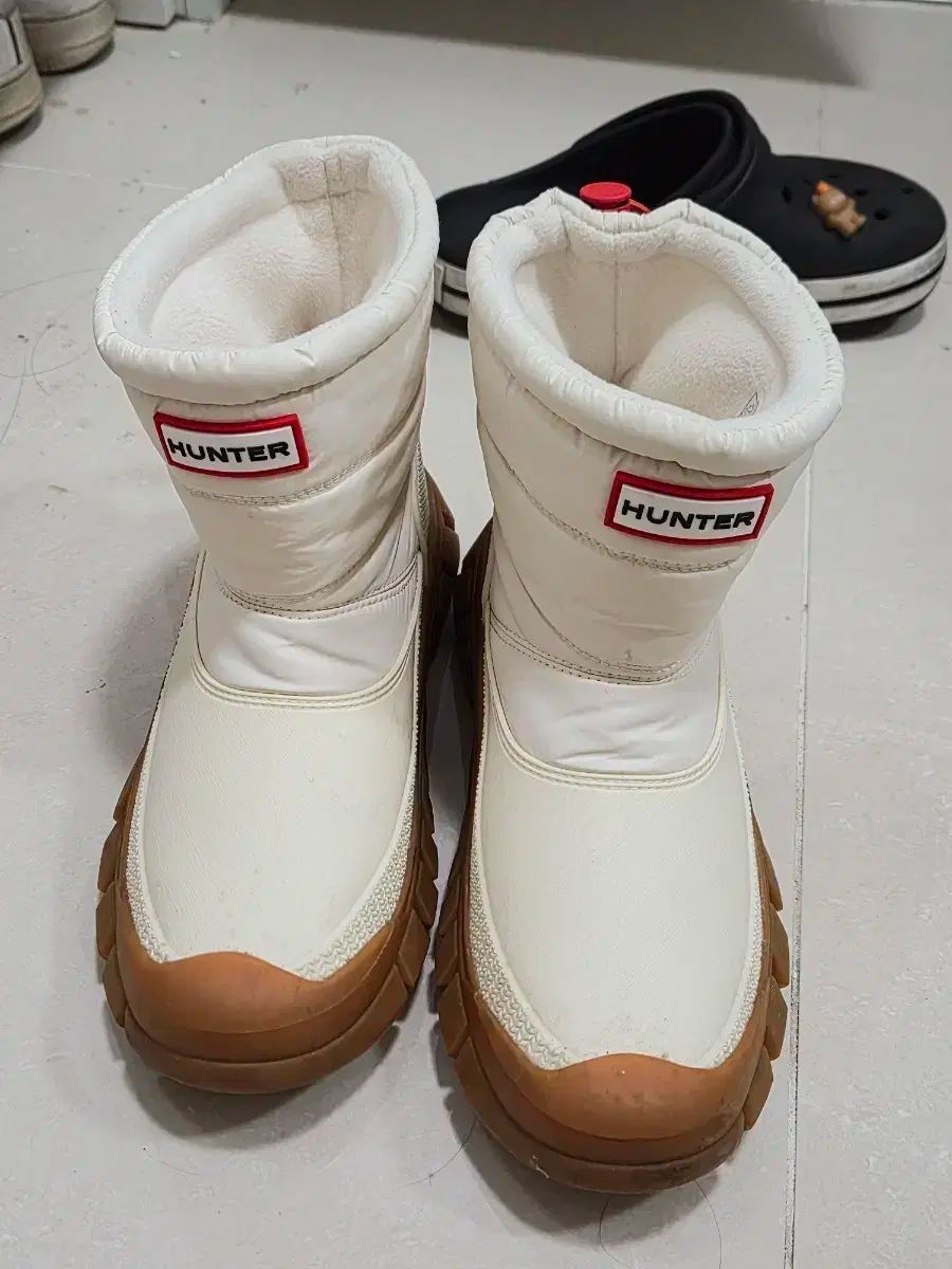 ほぼ新品 Hunter ハンター スノーブーツ ショートUK6 25cm ハンター