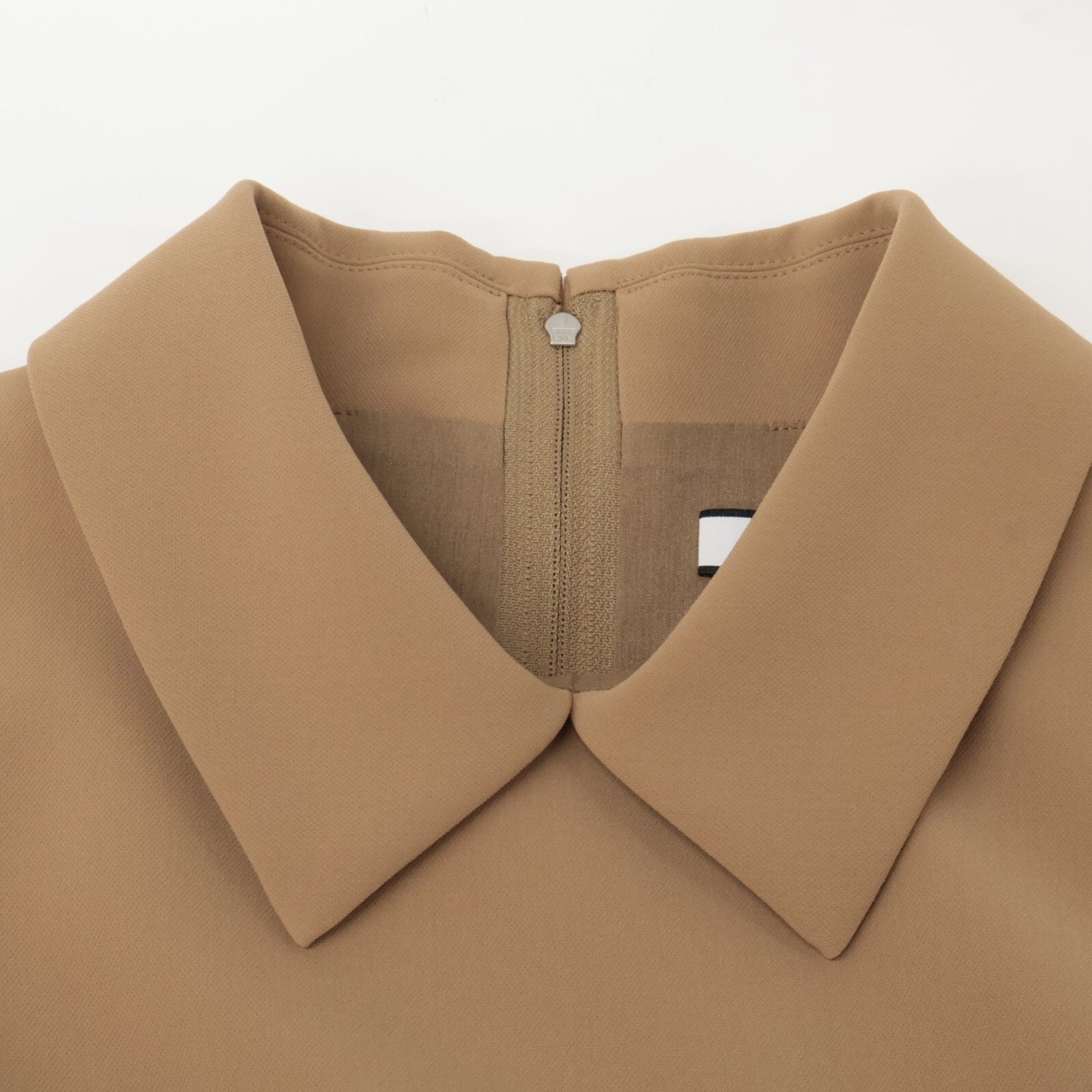 FOXEY NEW YORK フォクシーニューヨーク 37657 ﾍﾞｰｼﾞｭ ﾉｰｽﾘｰﾌﾞ ﾄﾞﾚｽ 42 CAMPINGPARCCENTRAL_COM