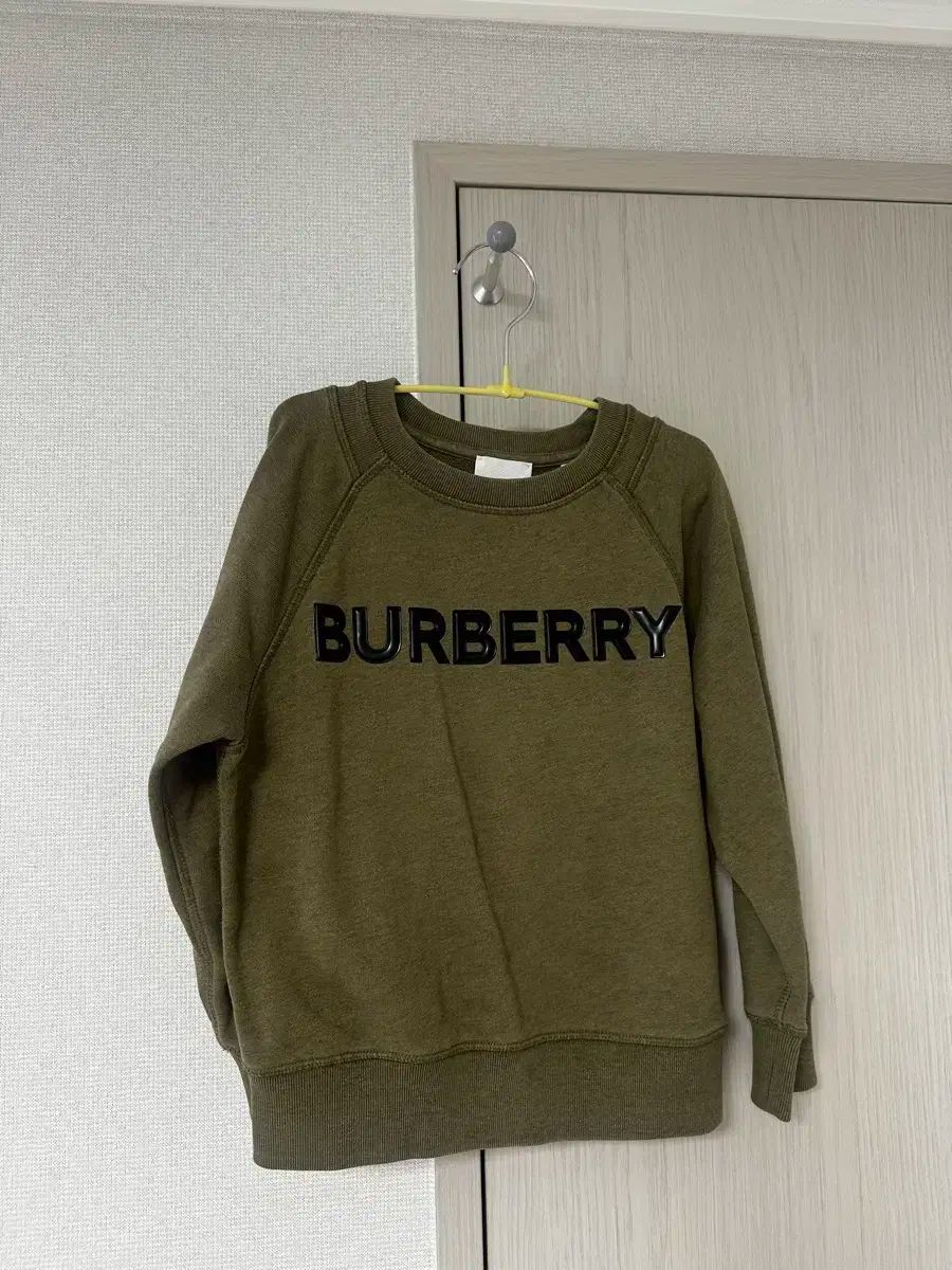  BURBERRY バーバリー トレーナー Tシャツ カーキ トゥイーン Tシャツ トップス