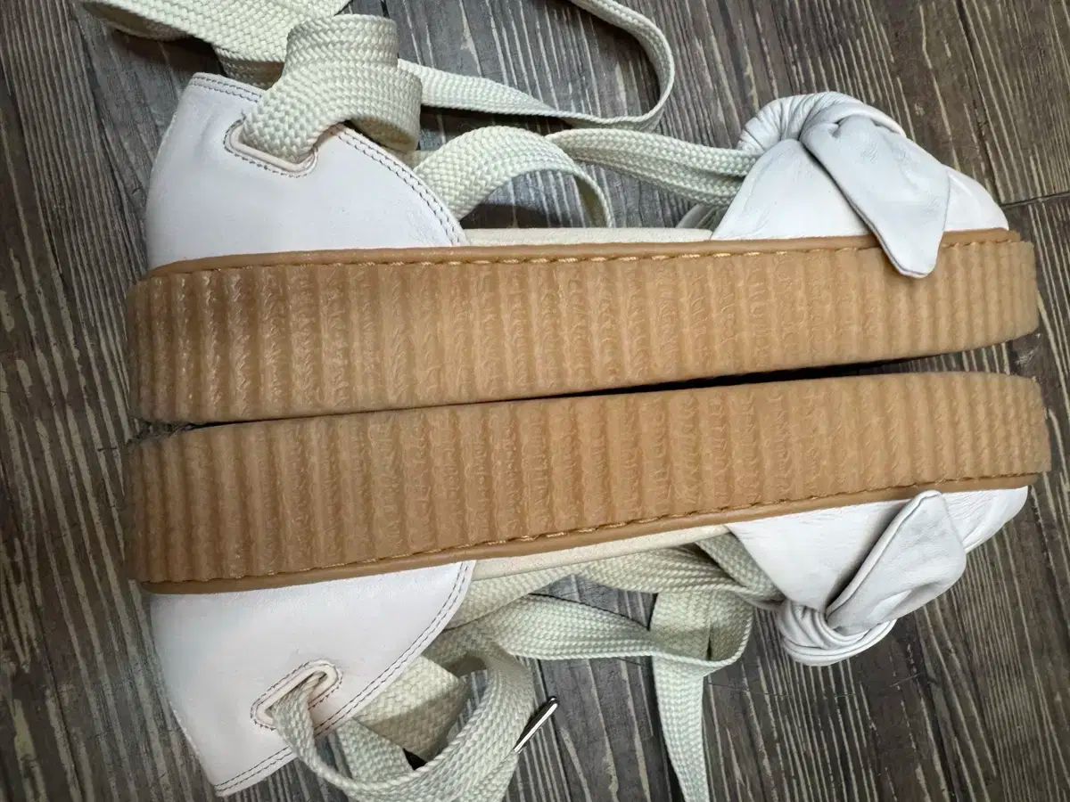 プーマXフェンティ リーハンナ