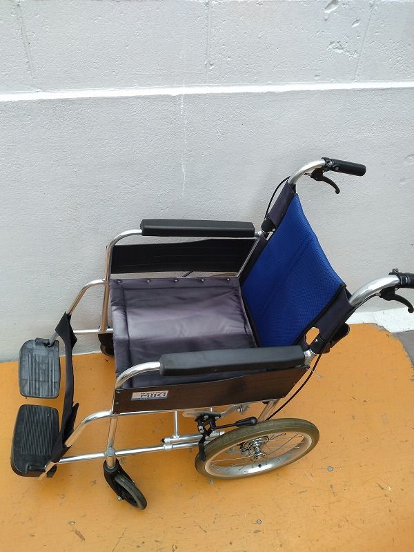 Miki　介助用　軽量　ノーパンクタイヤ　車椅子　BAL-2 楽天市場】車椅子【MiKi／ミキ BAL-2 】 バル2 軽量 折り畳み 介助式