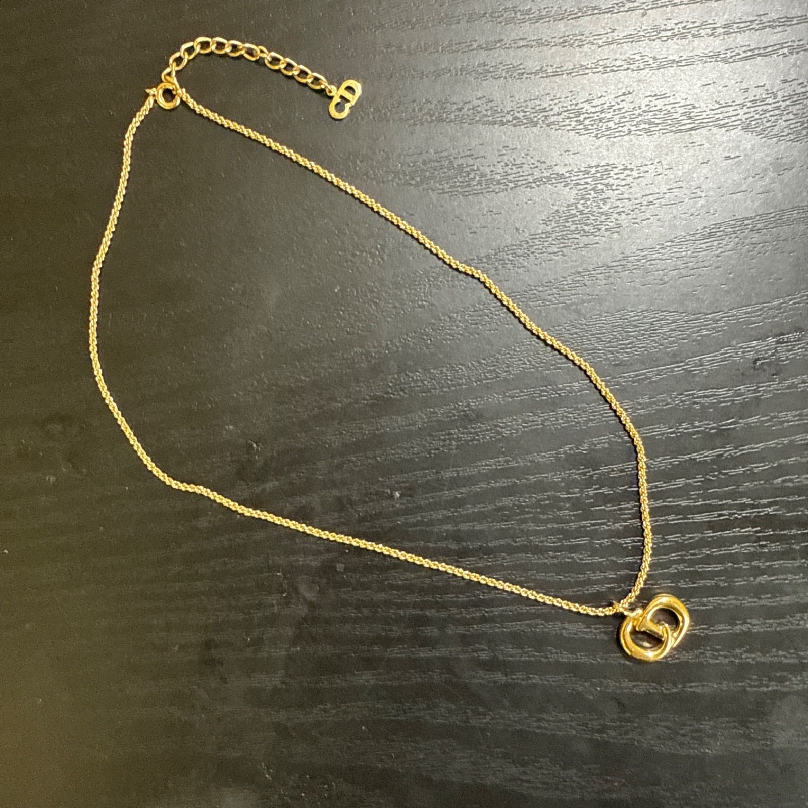 クリスチャンディオール