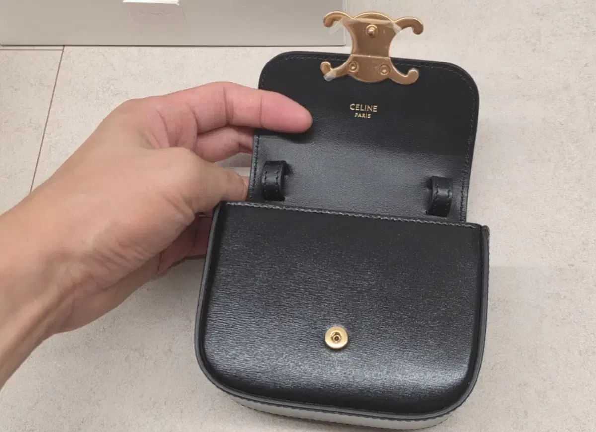 Celine セリーヌ ミニ クロード シャイニー 光沢 ミニバッグ ブラック デパート編 DECORATOM_COM_BR