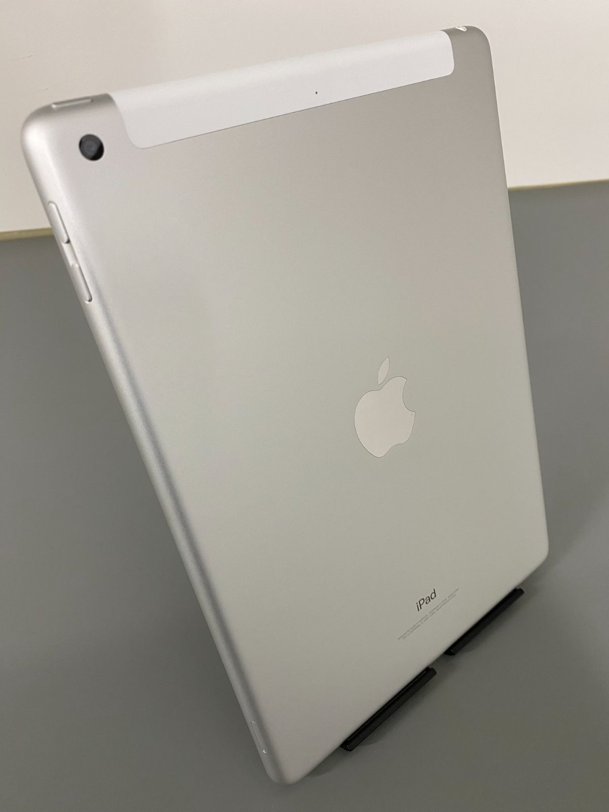 58 状態 iPad 第6世代 Wi-Fi セルラーモデル シルバー | あいぱっど アイパッド タブレット iPad iPad本体 ipad A1954
