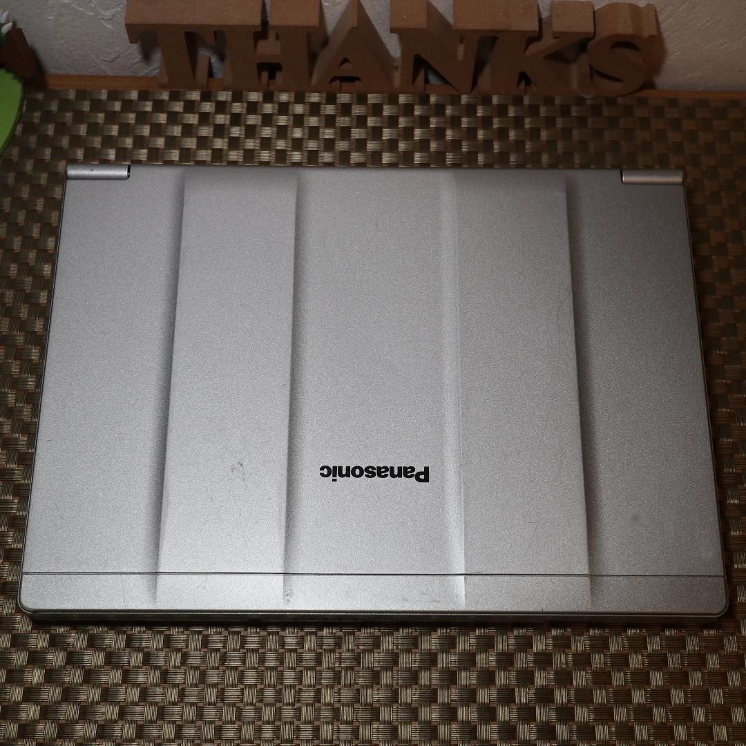 小型軽量Win11高性能8世代Corei5|メモリ8|SSD256|DVD|無線