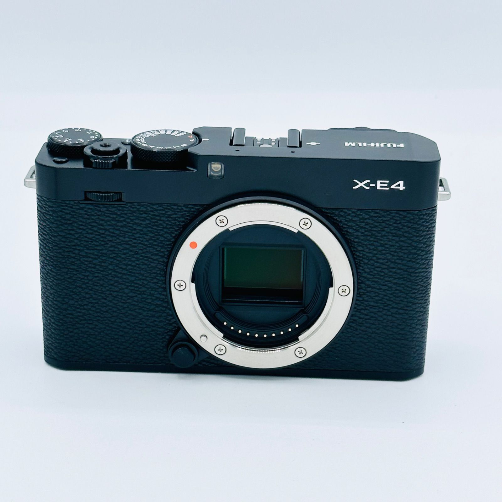 ほぼ新 1ショット】富士フイルム(FUJIFILM) ミラーレスデジタルカメラ X-E4 ボディ ブラック F X-E4-B - メルカリ