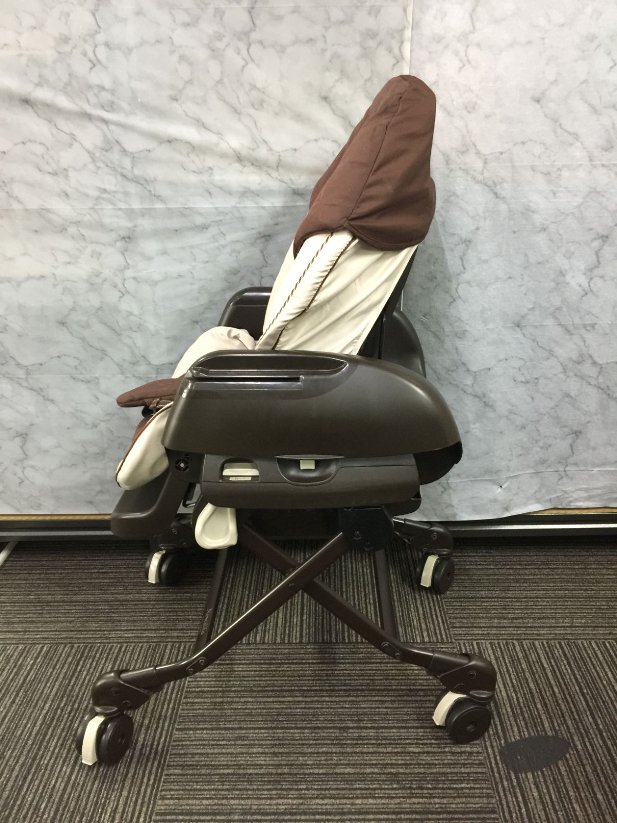 電動ハイローチェア コンビ