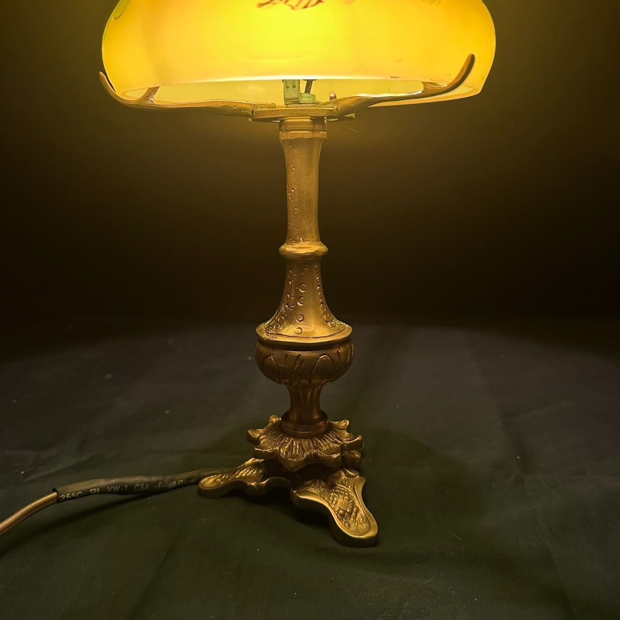 エミールガレ 真鍮台座 ランプ 1灯照明 カメオ彫り 被せガラス 高さ