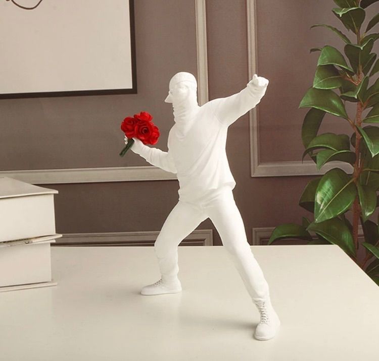 バンクシー フィギュア 花束を投げる男 インテリア 【新品