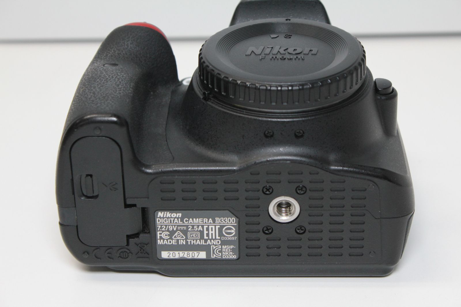 Nikon D3300 ボディ 71PWxzA2PHL._UF894,1000_QL80_.jpg