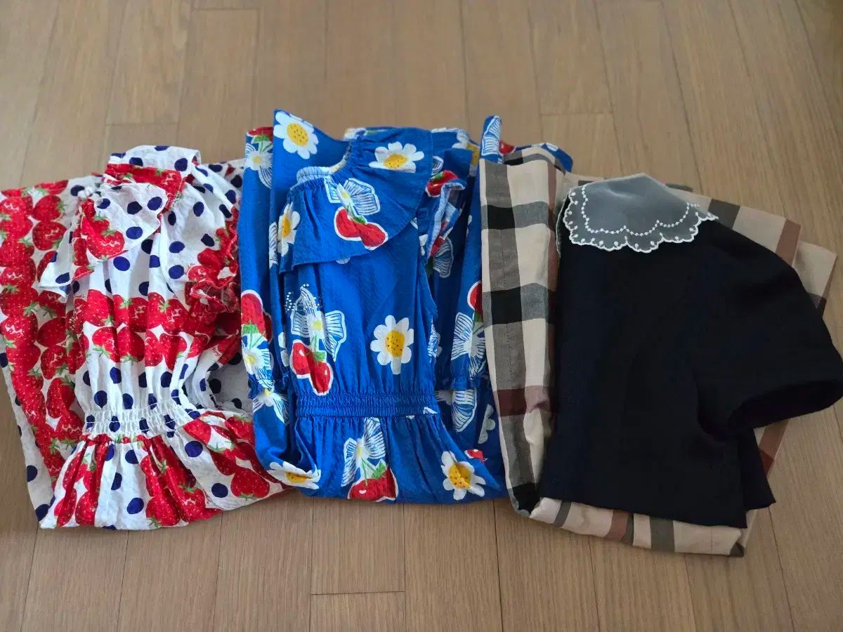 DAKS Little ダックスキッズ ワンピース 1 ビー フレンチキャット 2 蜂 叢 3