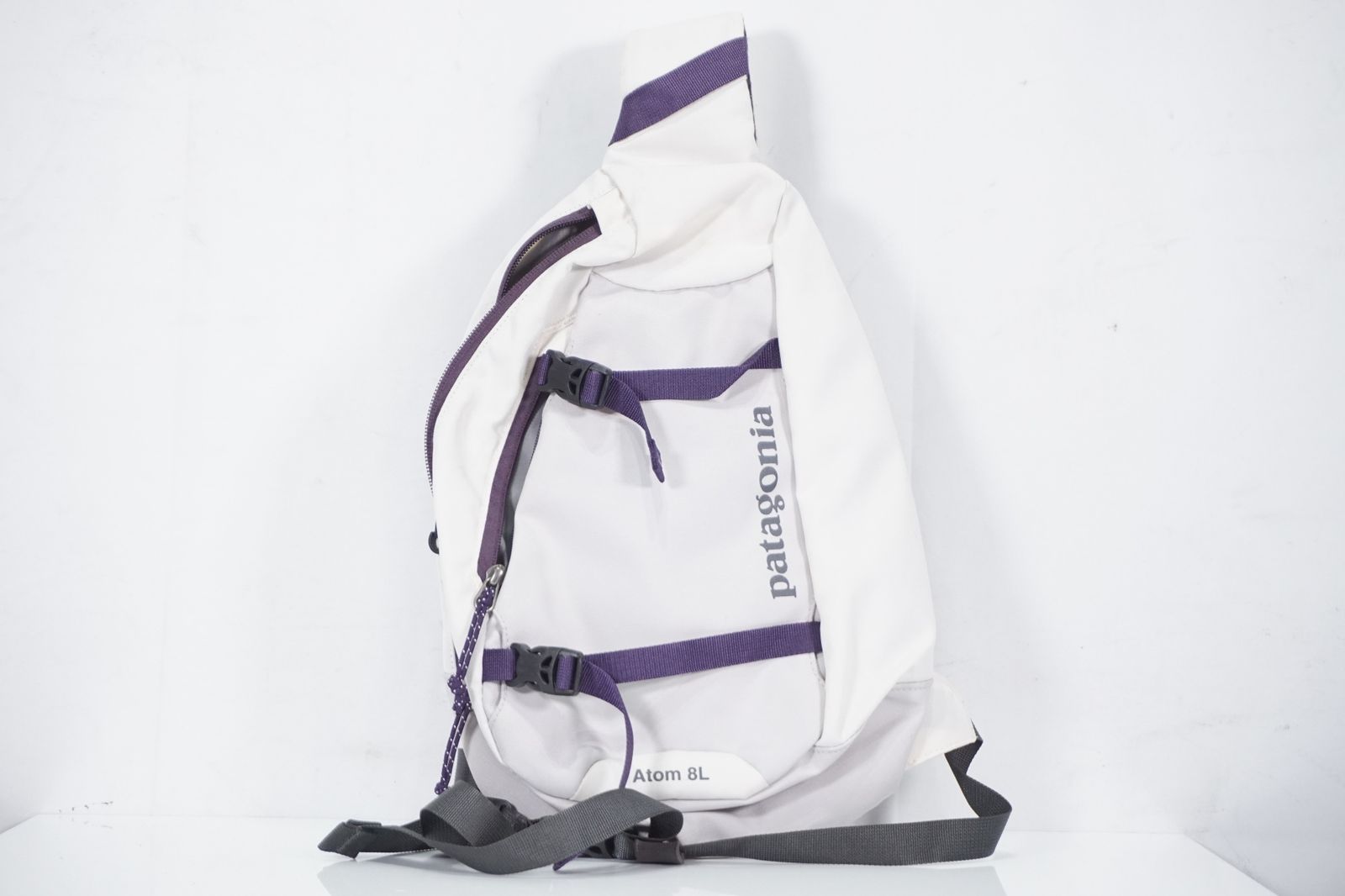 PATAGONIA 「パタゴニア」 ATOM 8L ショルダーバッグ / バイチャリAKIBA店