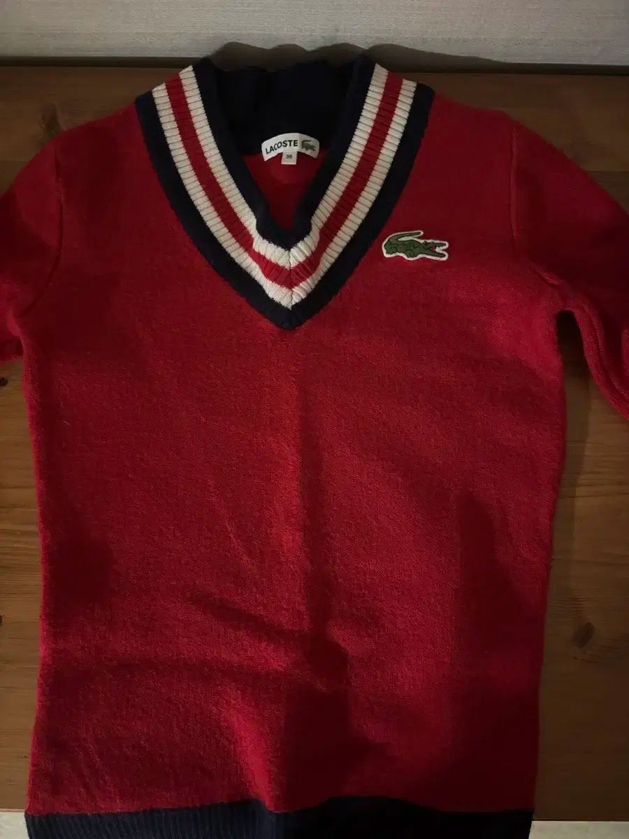 BIG ロゴ ラコステ 赤 レディース ニット 痩せ型 44