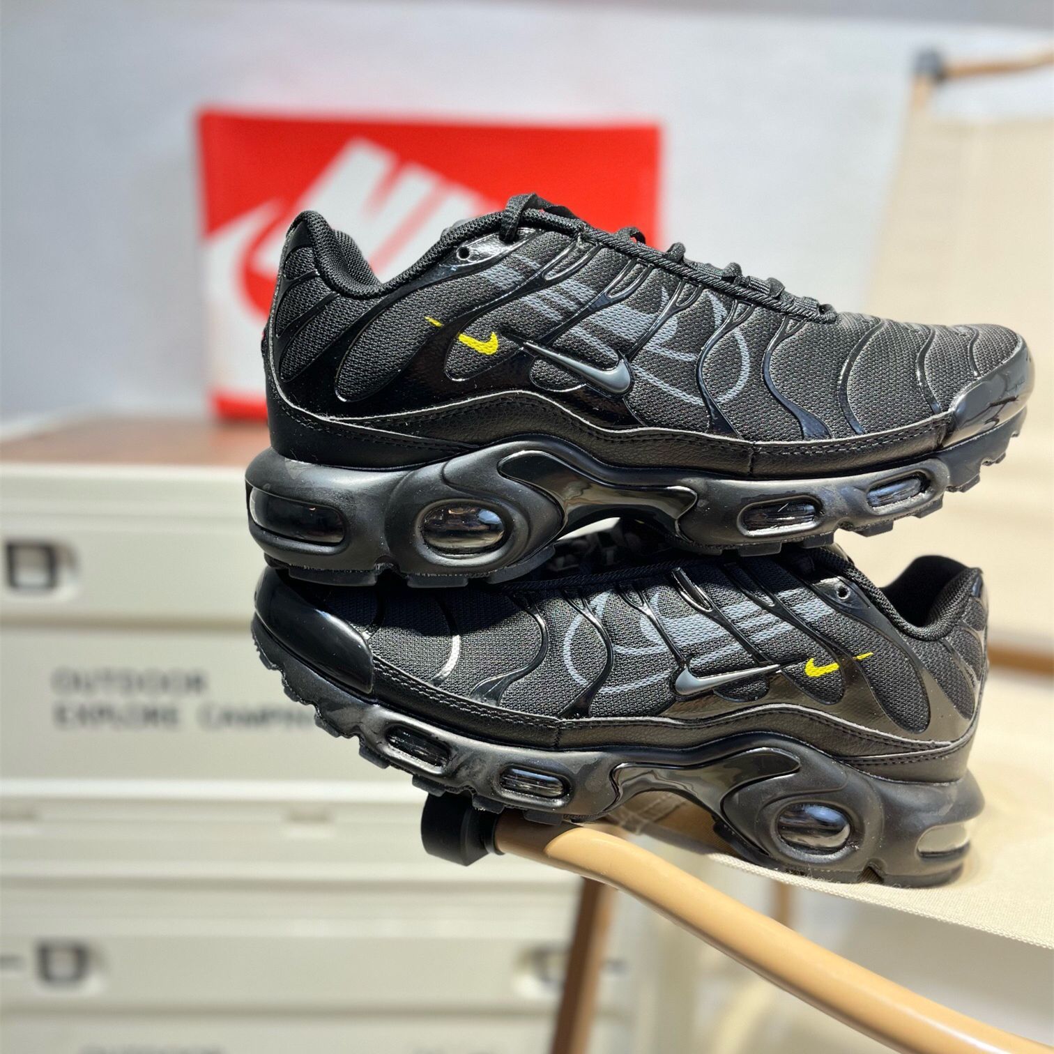 Nike Air Max Plus Multi-Swoosh Black ナイキ エア マックス テラスケープ プラス DX2652-001 メンズ スニーカー ランニングシューズ