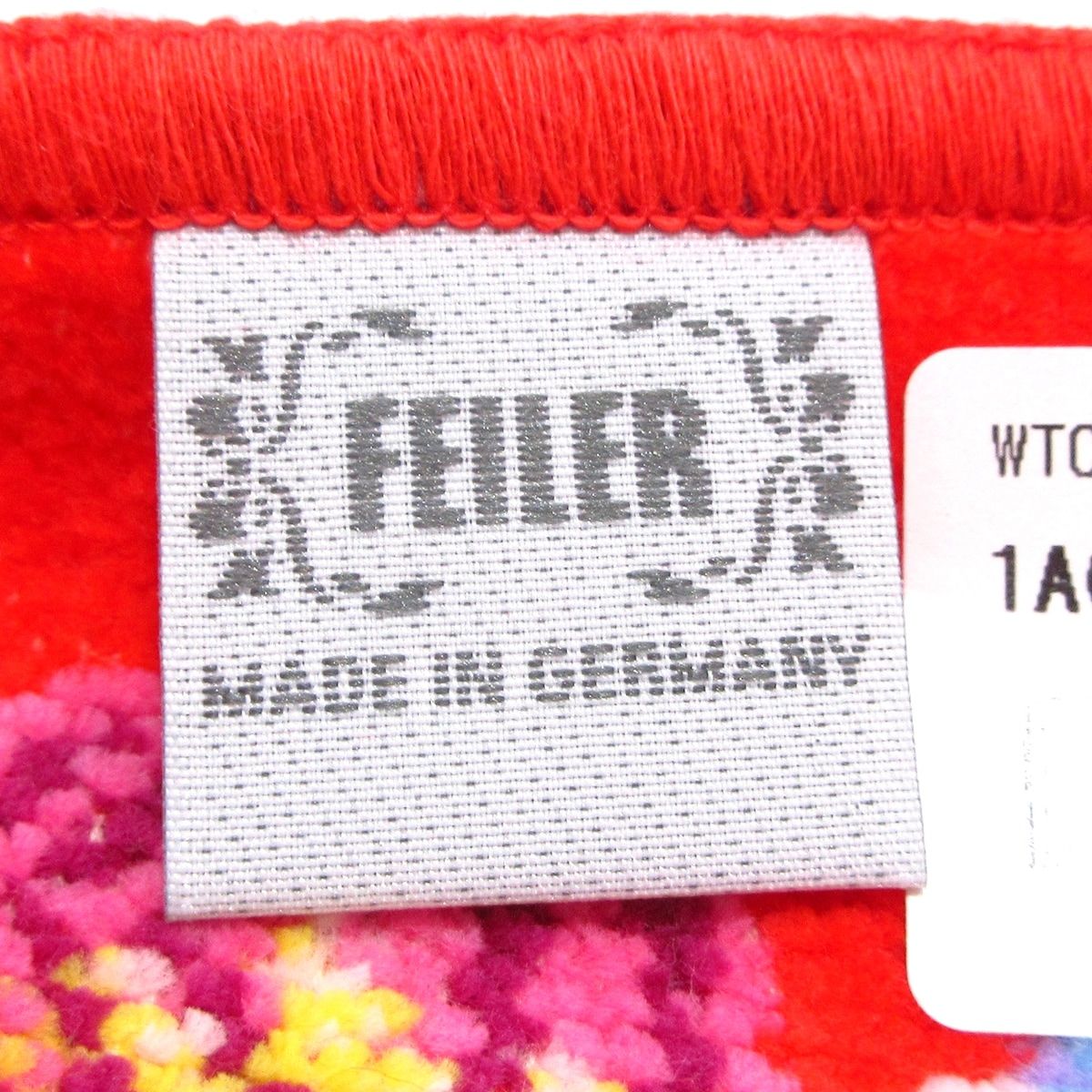 FEILER(フェイラー) 小物新品同様 - レッド×ライトブルー×マルチ