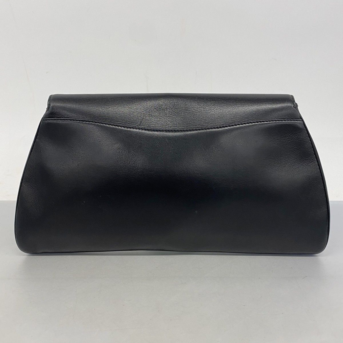 クラッチバッグ