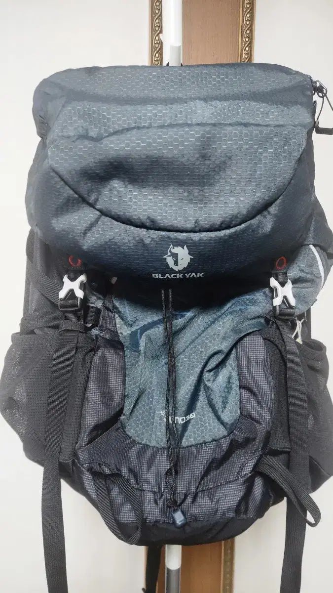 BLACK YAK ブラックヤク ROUND 30 登山 リュックサック 無料配送