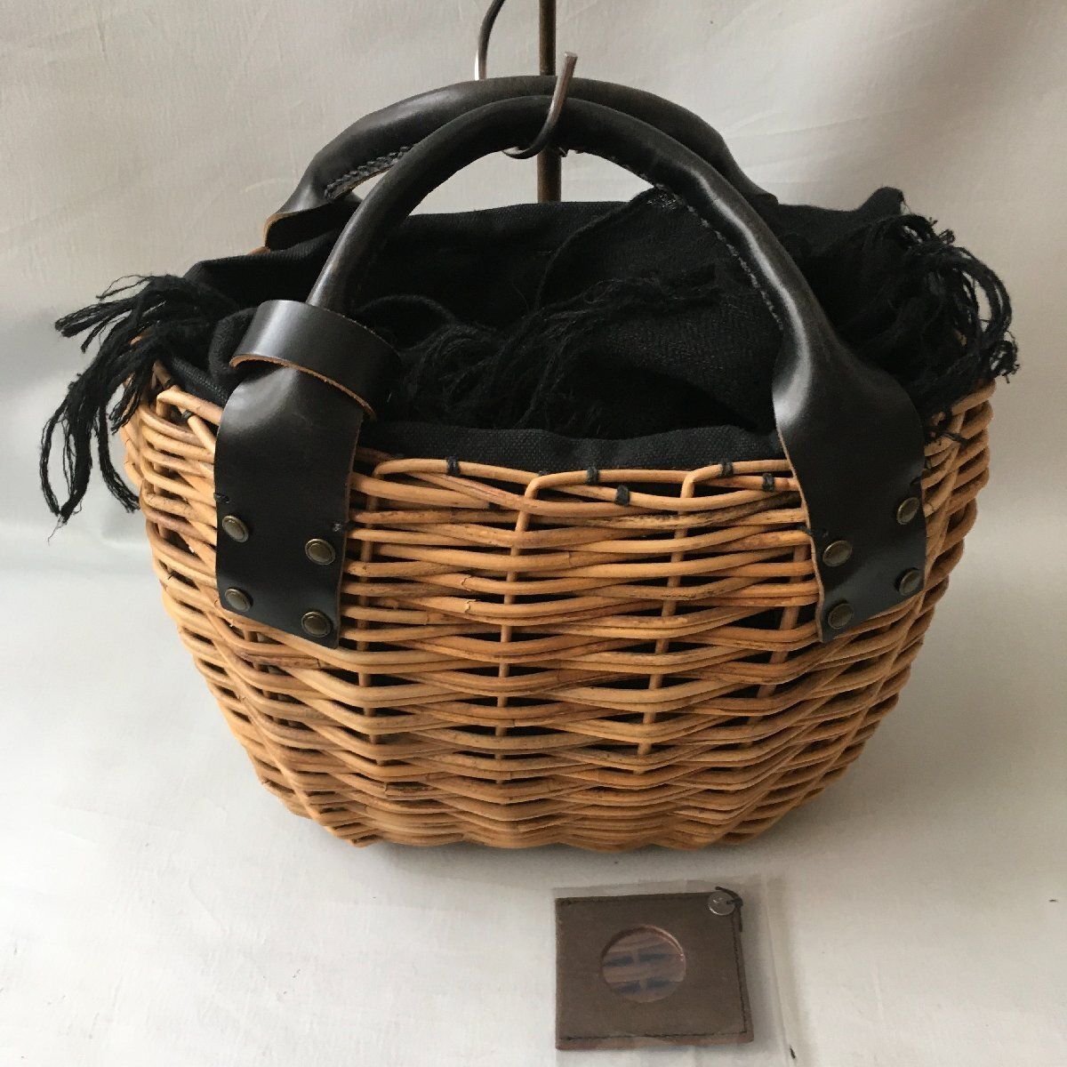 eb.a.gos カゴバッグ 紅藤 ブライドルレザー 美品】eb.a.gos ファスナー付きバスケット 美品 ebagos (エバゴス