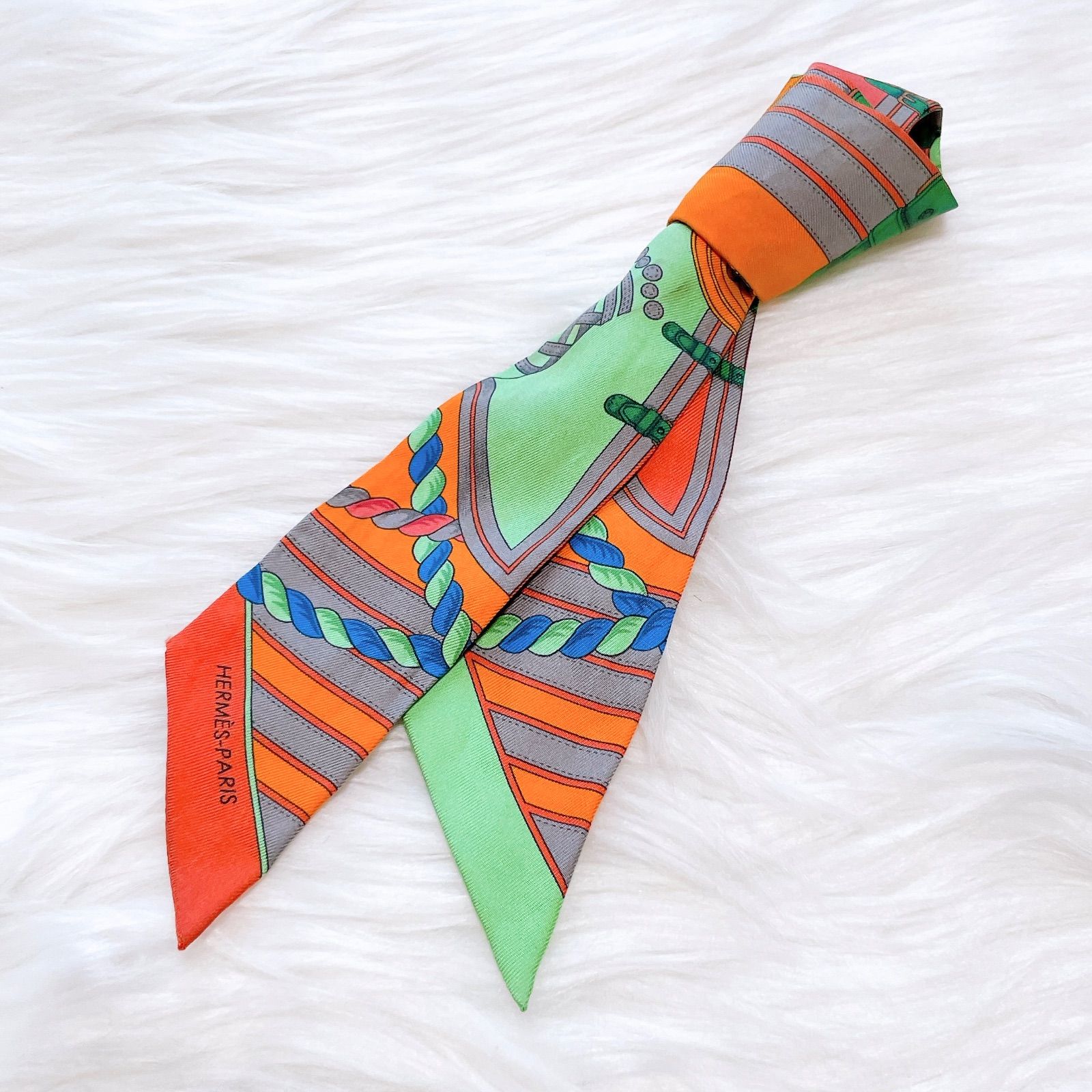 ⭐️希少⭐️HERMES ツイリー リボンスカーフ 馬の礼装 タグ オレンジ系 HERMES エルメス ツイリー 馬の礼装 ⭐️希少⭐️HERMES ツイリー