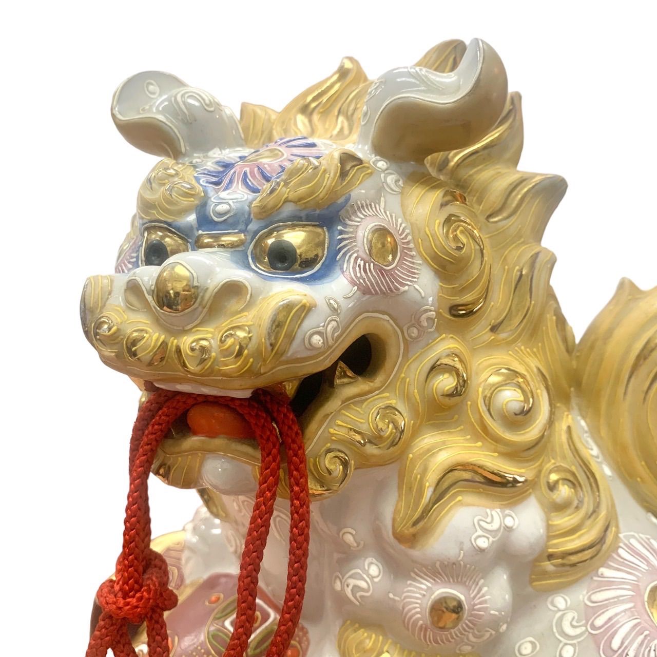 美品 九谷焼 獅子 魔除け 縁起物 置物 極美品⭐️九谷焼 九谷の獅子の置物】 素材磁器 寸法目安約30×28