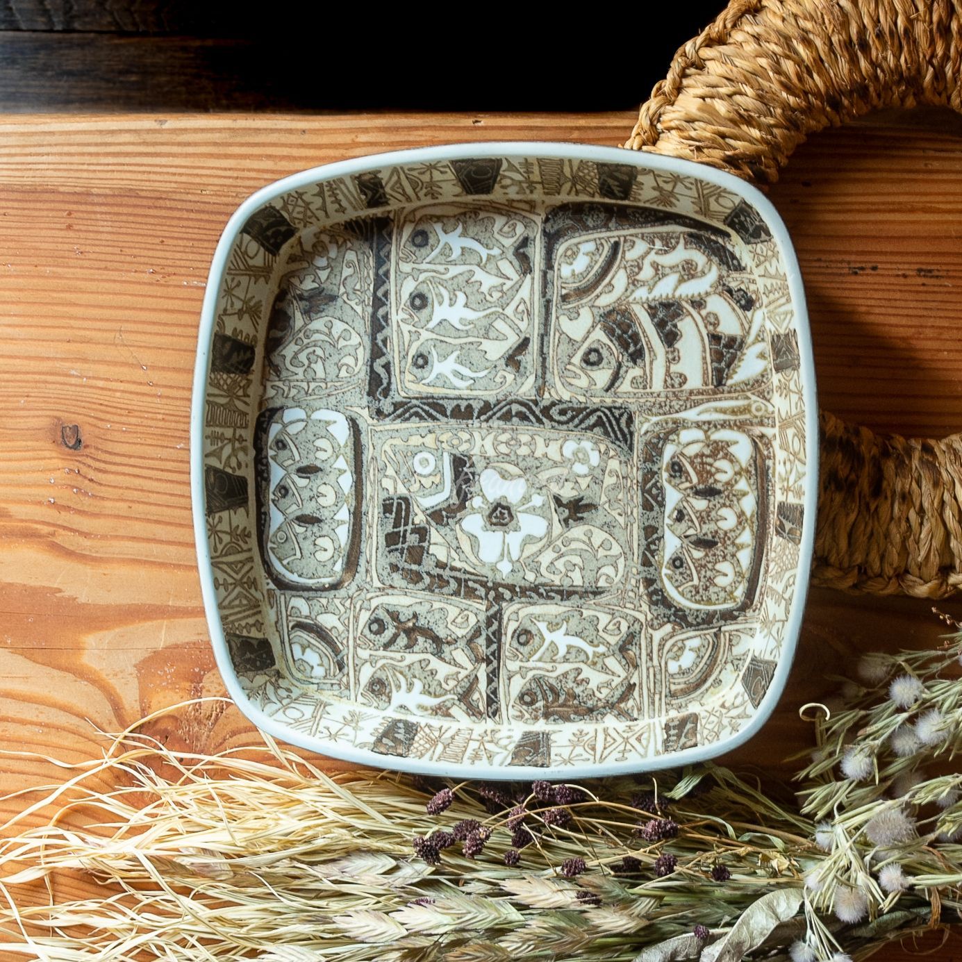 ロイヤルコペンハーゲン   バッカ 角皿 ロイヤルコペンハーゲン Royal Copenhagen バッカ 角皿