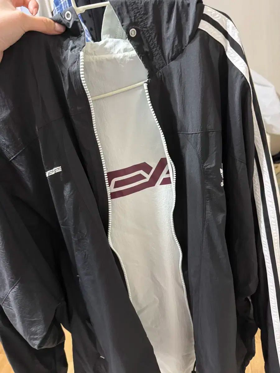 adidas アディダス YESEYESEE イェスアイシー セット 上部と下部 M