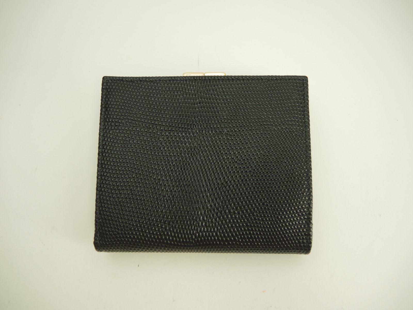 サルヴァトーレフェラガモ コンパクトウォレット ヴァラ レザー黒 W