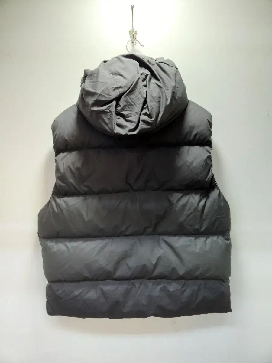新モデル DISCOVERY WHO ダウン ベスト ブラック