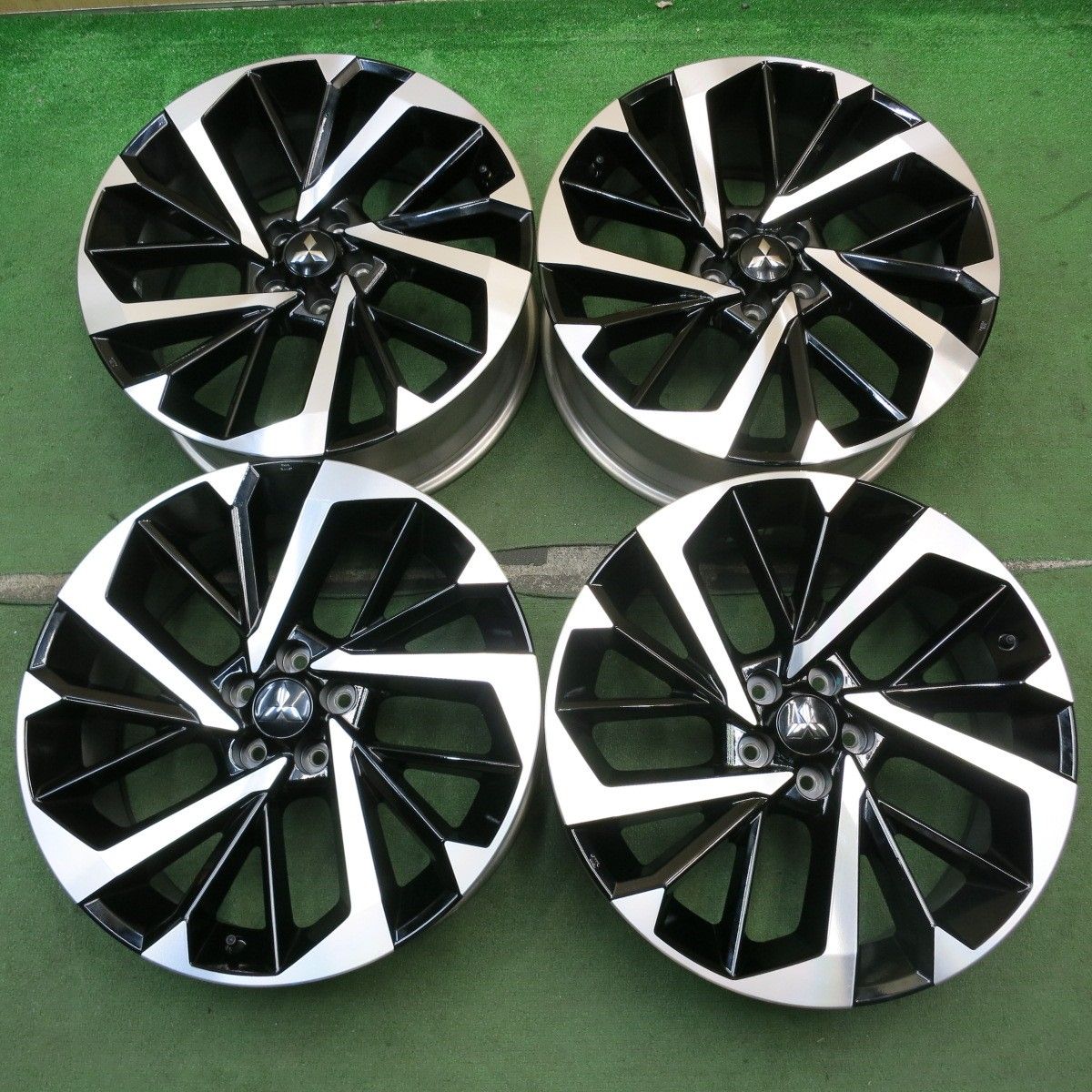 送料無料] 新車外し☆三菱 アウトランダー 純正 ホイール 20インチ 20