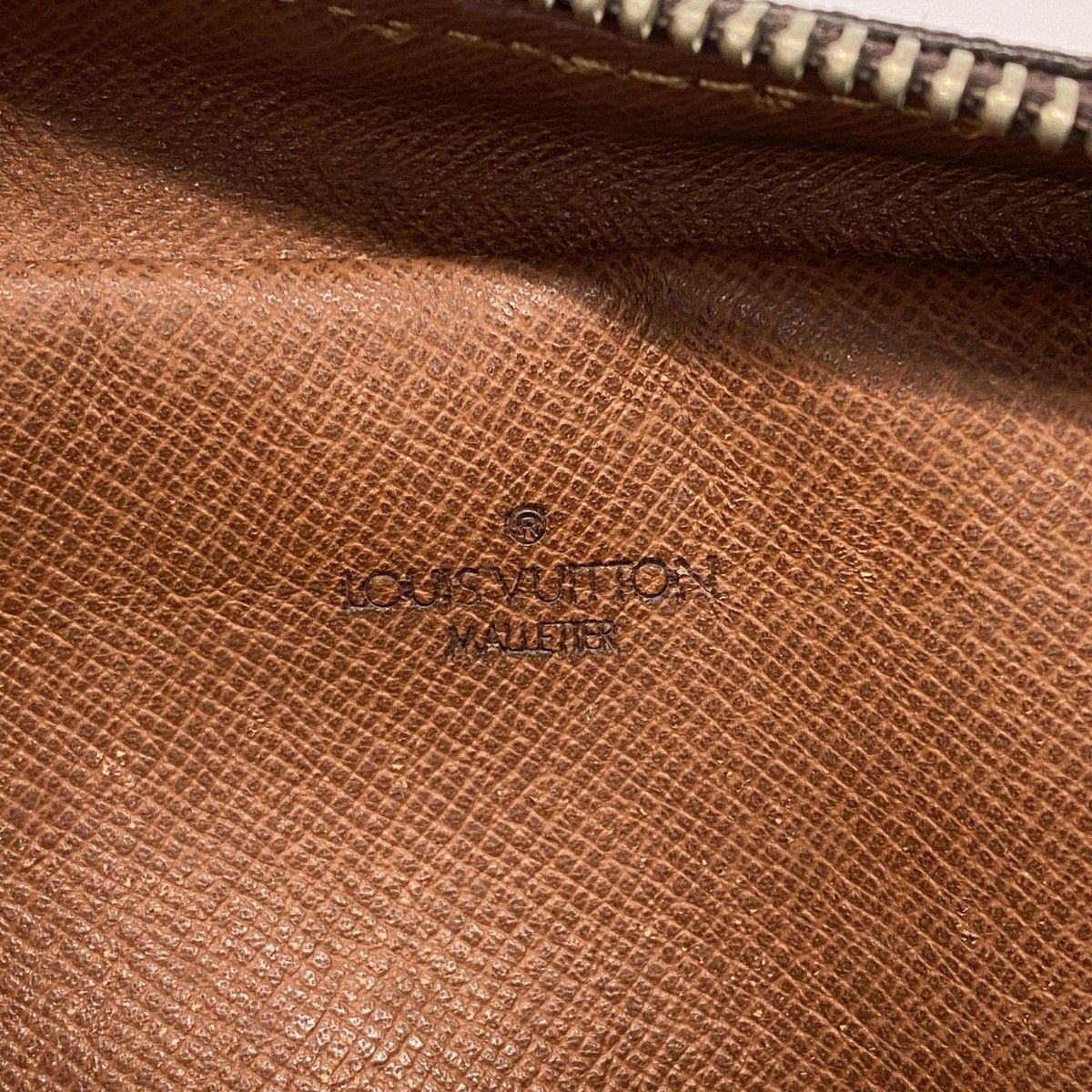 クラッチバッグ