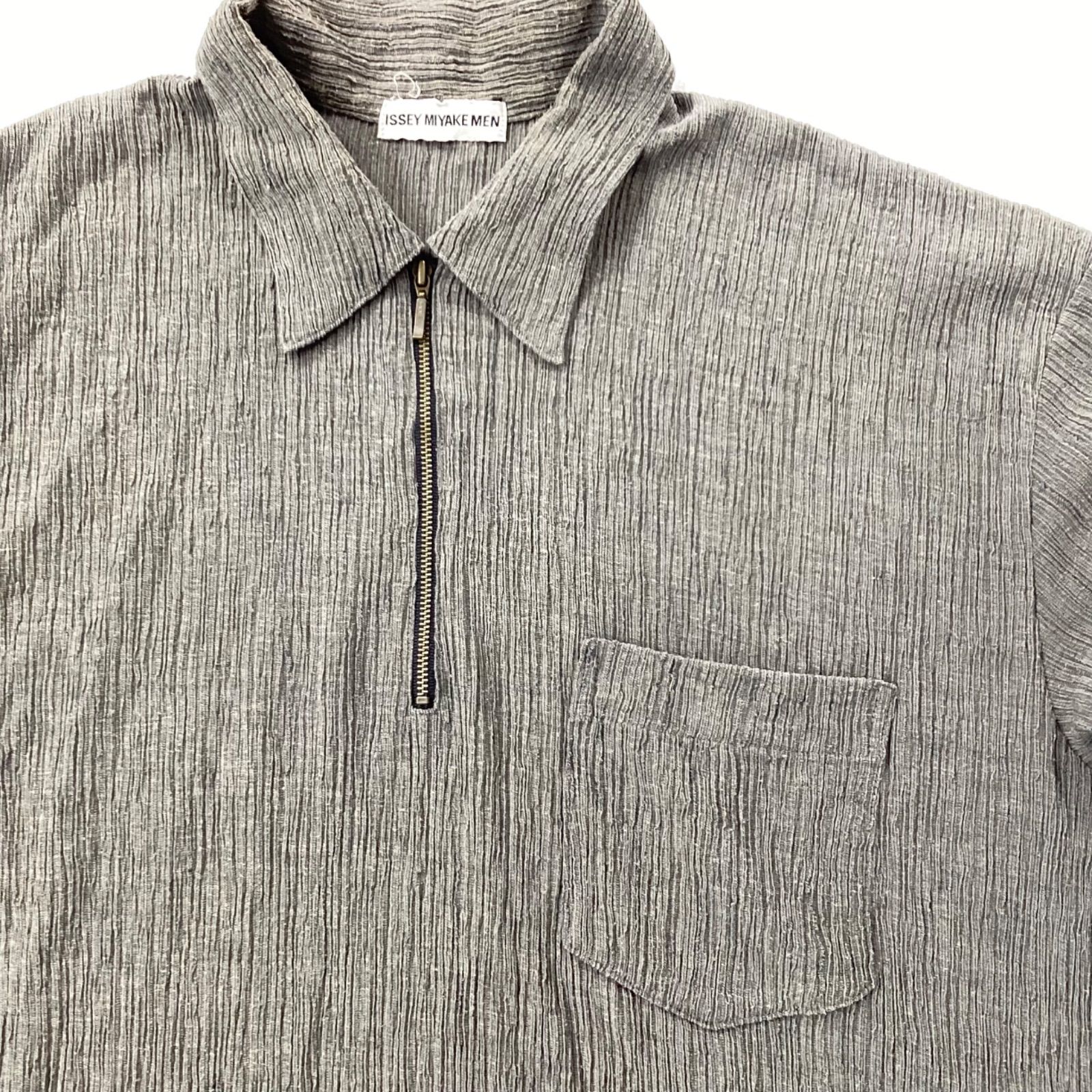 美品 ISSEY MIYAKE サイズL ポロシャツ 半袖 ホワイト ISSEY MIYAKE イッセイミヤケ me ミー MI24FK381 シワ加工